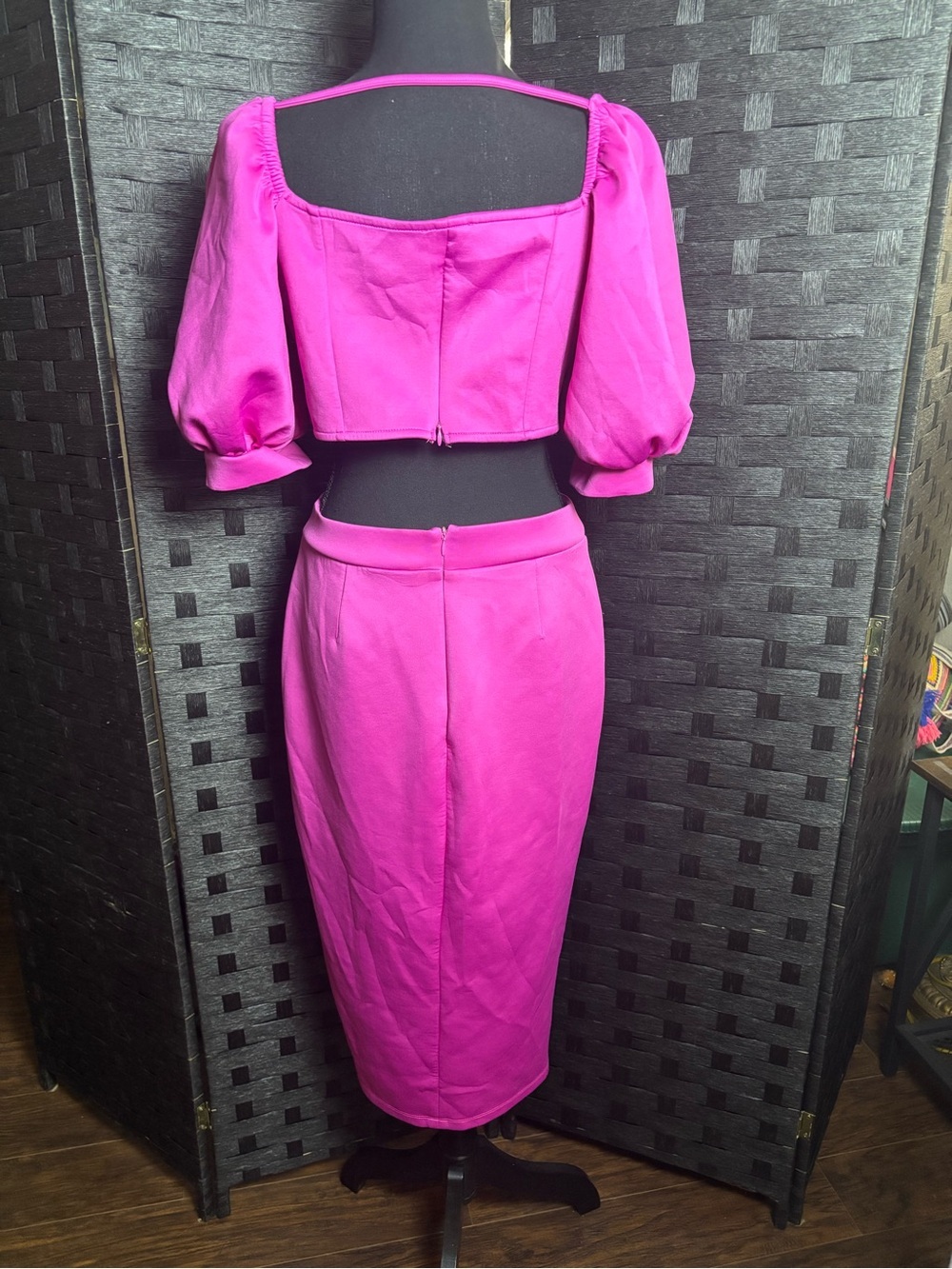 VENUS Fuchsia Puff-Sleeve Midi Skirt Set Large NWOT - Picture 2 of 12